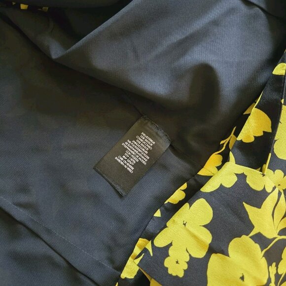 Alice + Olivia Dominica Floral Reversible Tuck-Sleeve Wrap Top Size Medium - Picture 15 of 16